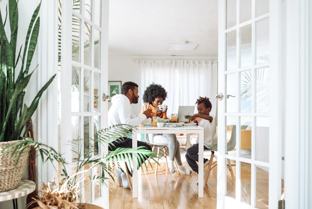 How to Create a Modern Kitchen Layout That Fits Your Family’s Lifestyle